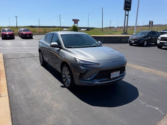 Used 2025 Buick Envista Avenir image 4