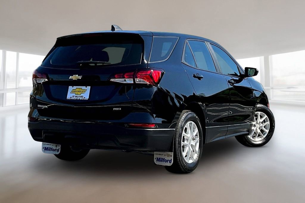 Used 2024 Chevrolet Equinox LS AWD/4WD image 6