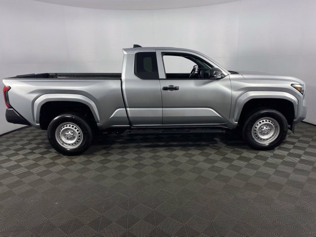 Used 2025 Toyota Tacoma SR w/ Towing Package AWD/4WD image 10