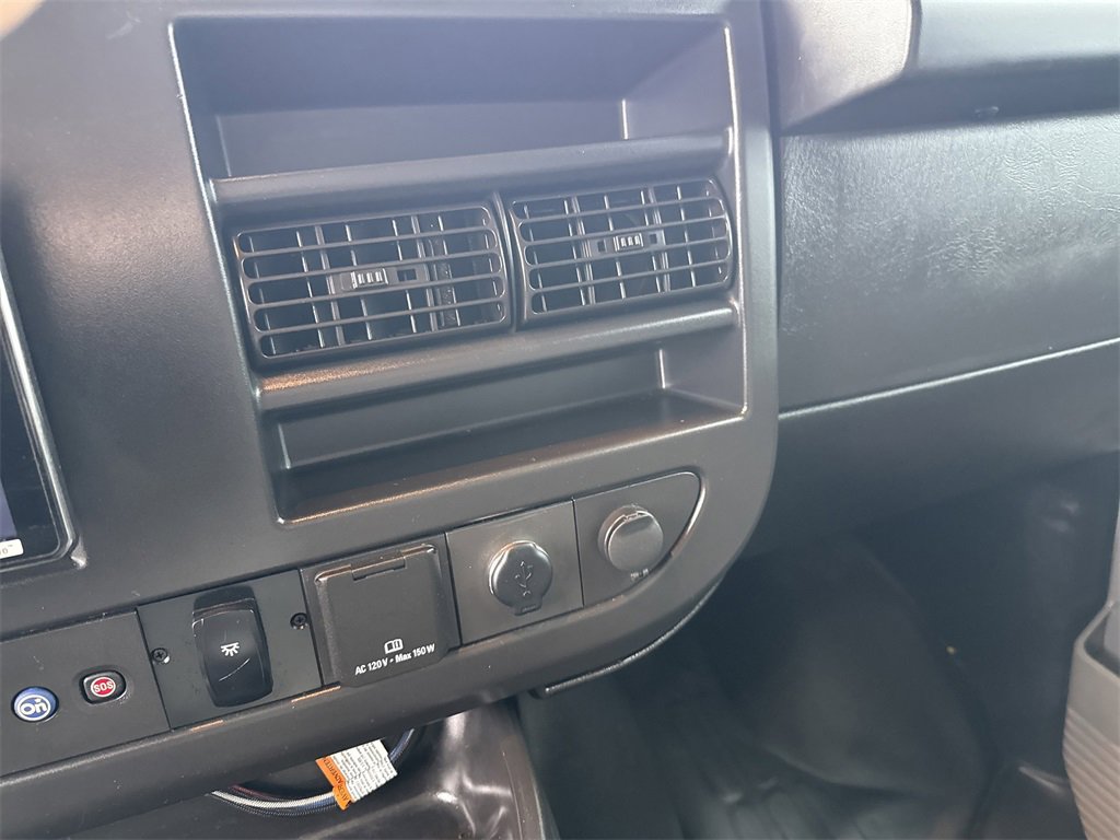 Used 2023 Chevrolet Express 3500 w/ Power Convenience Package image 18