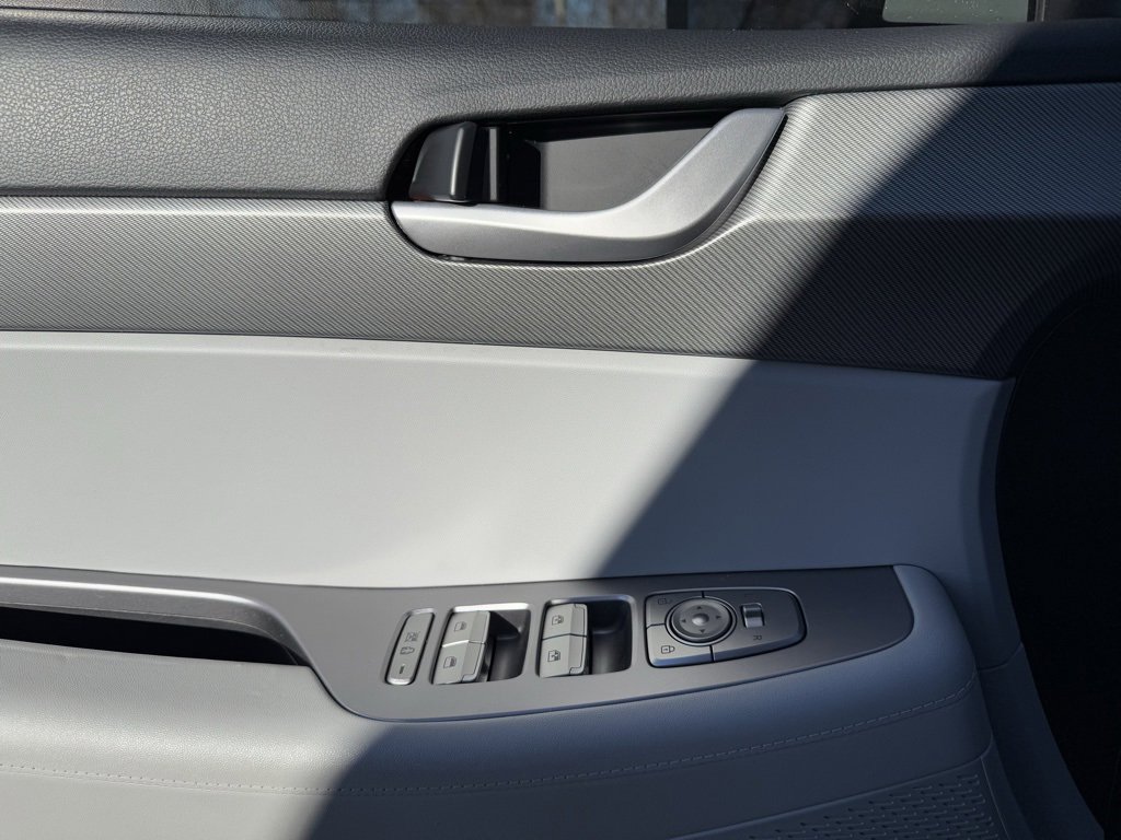 Used 2024 Hyundai Palisade SE image 23