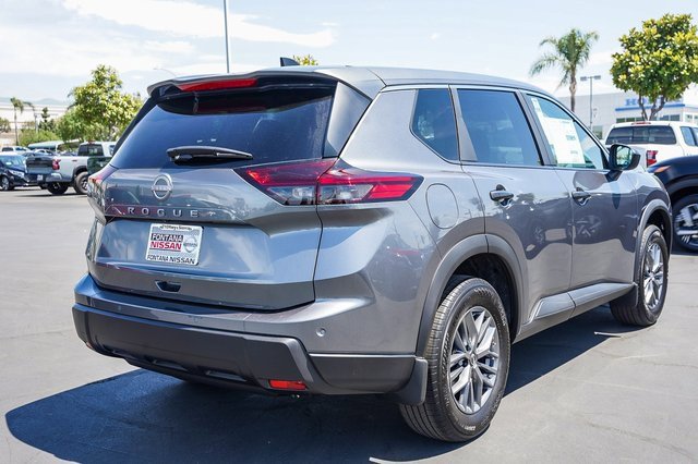 New 2026 Nissan Rogue S image 7