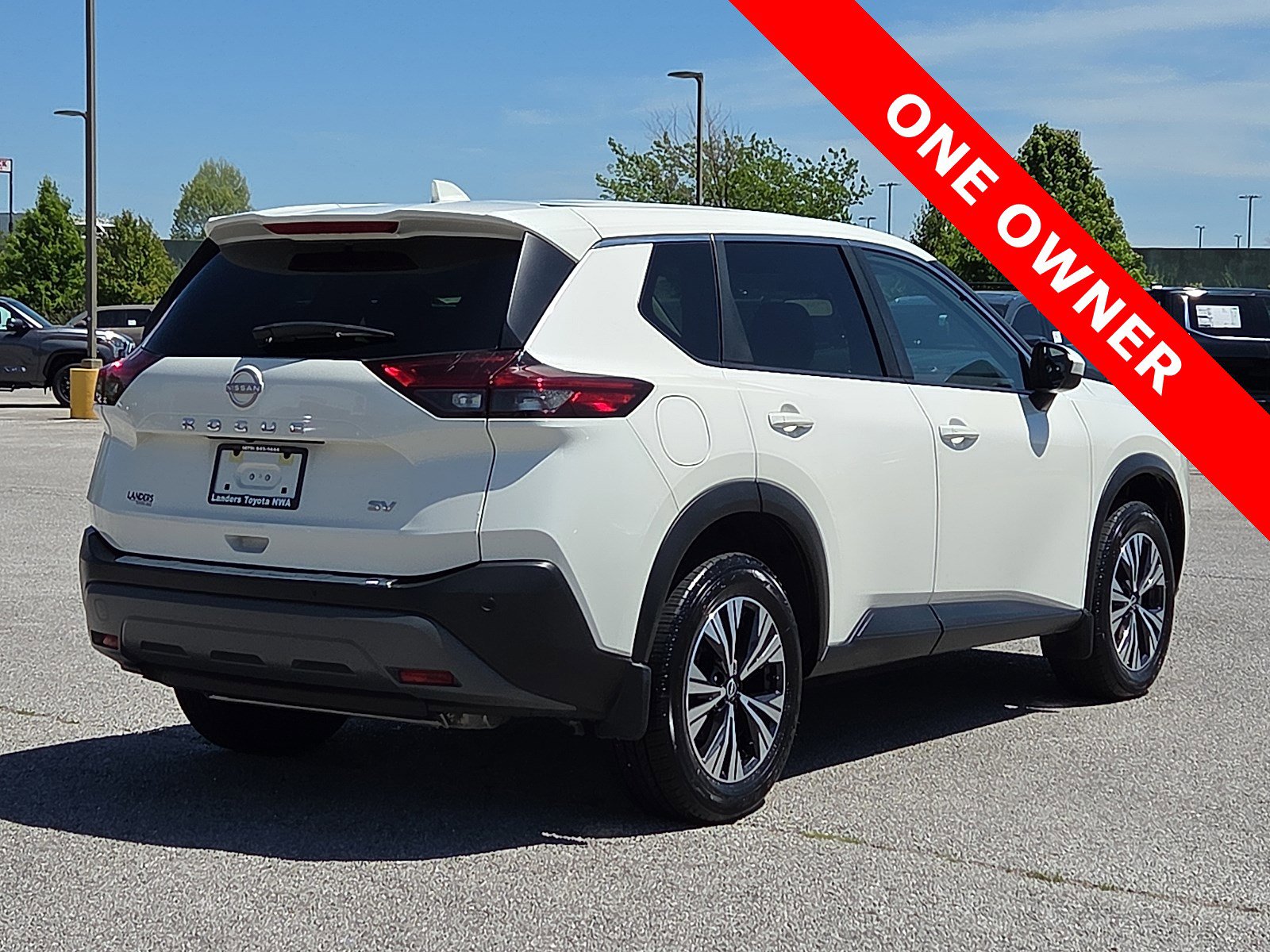 Used 2023 Nissan Rogue SV FWD image 5