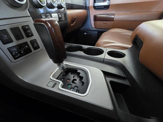 Used 2016 Toyota Sequoia Platinum RWD image 28