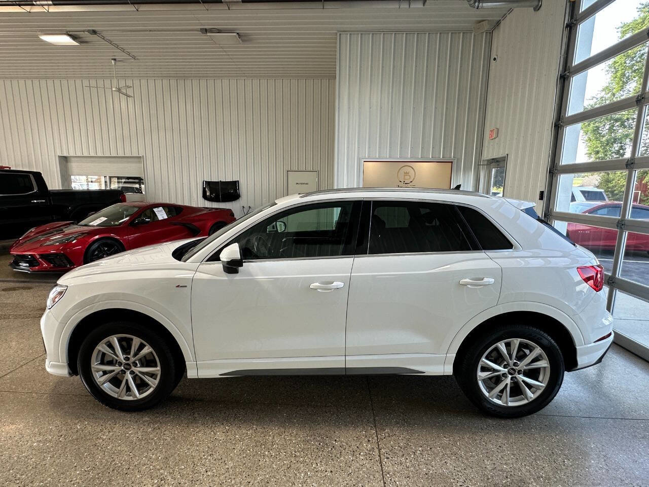 Used 2023 Audi Q3 2.0T Premium image 5