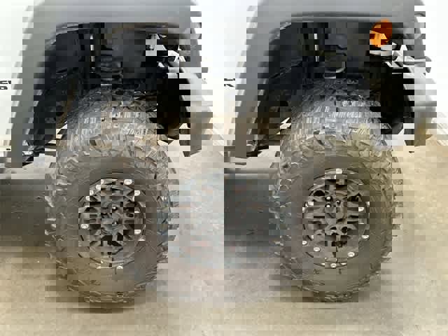 Used 2017 Jeep Wrangler Sport image 5