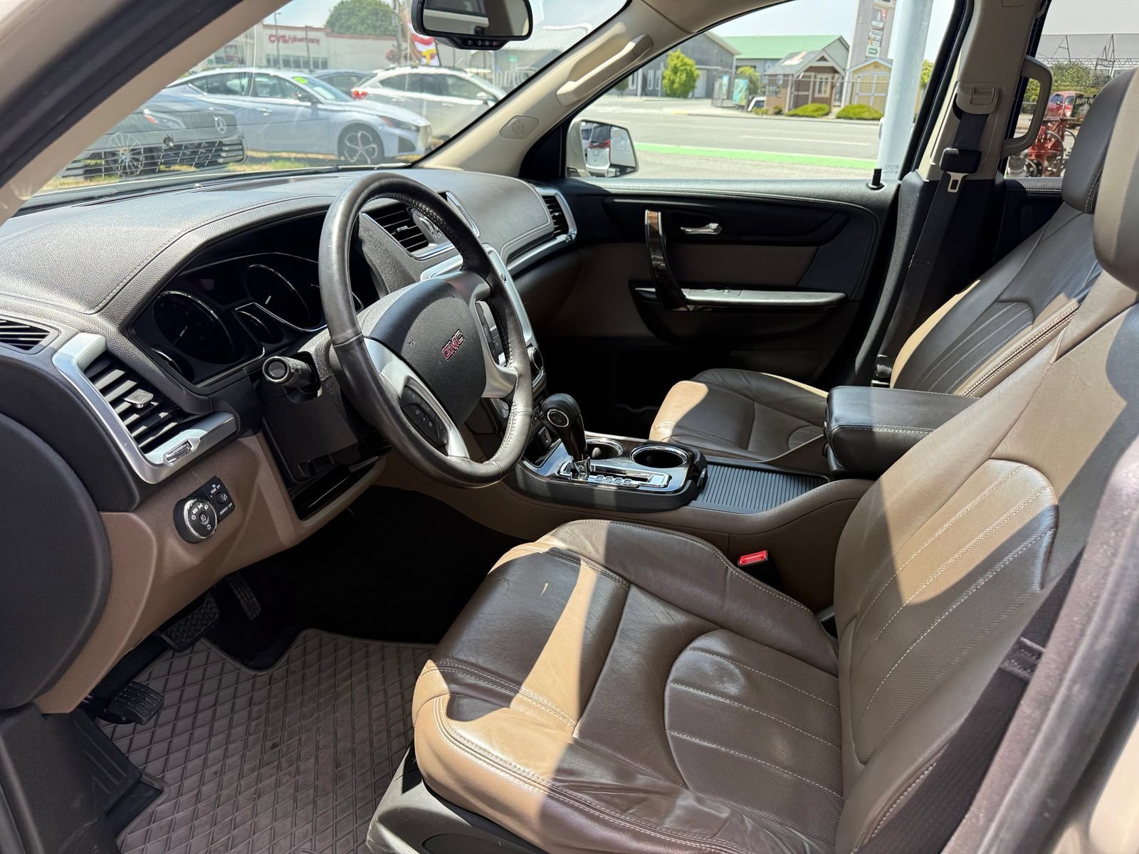 Used 2015 GMC Acadia SLT AWD/4WD image 11