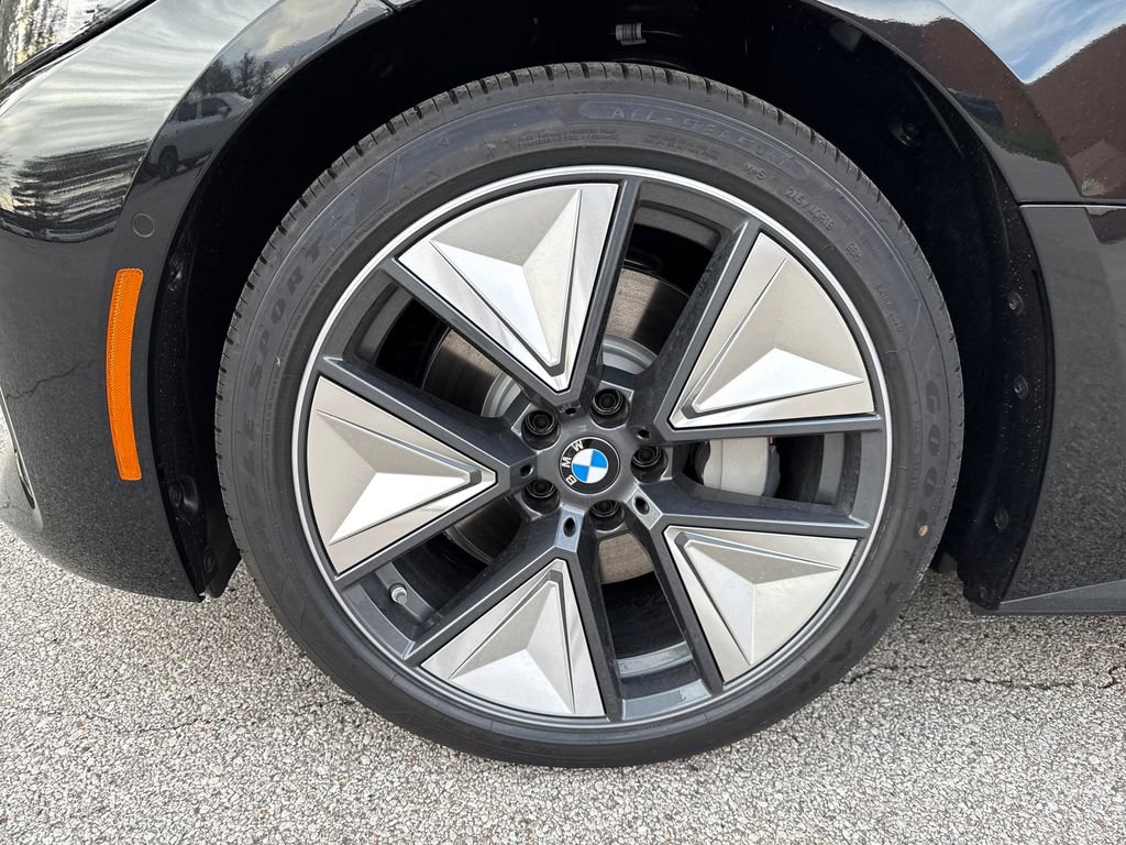 New 2026 BMW i4 xDrive40i w/ Premium Package AWD/4WD image 9