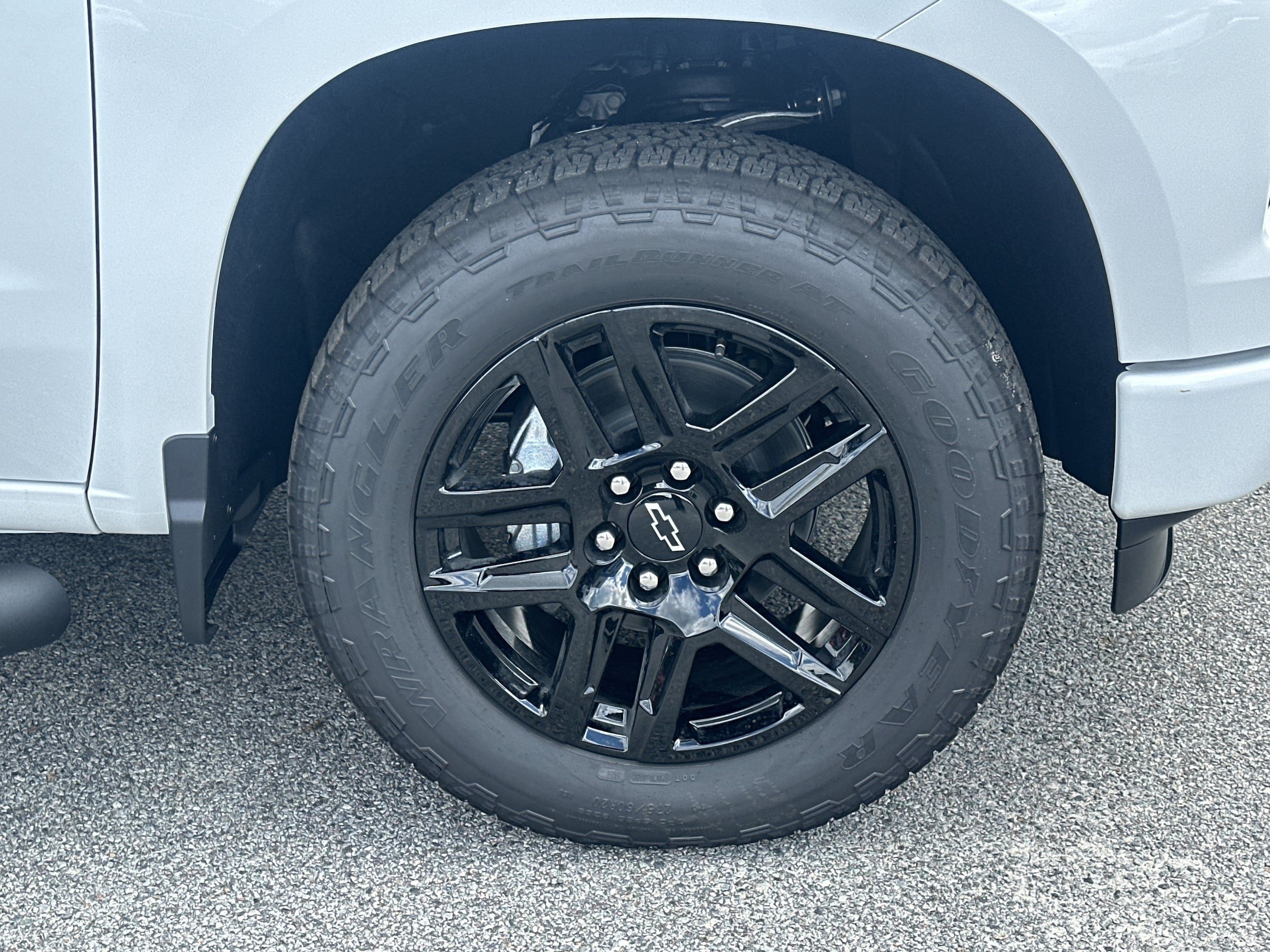 New 2026 Chevrolet Silverado 1500 Custom w/ Turbomax Blackout Package AWD/4WD image 12