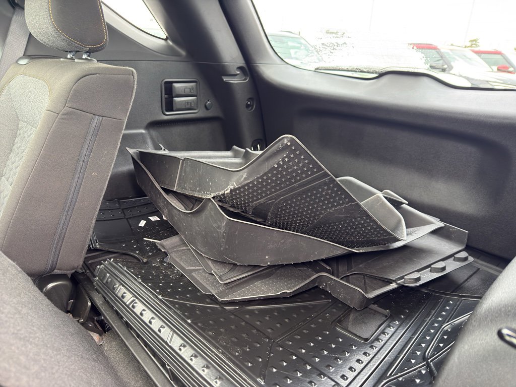 Used 2024 Chevrolet Equinox LT w/ LPO, Floor Liner Package image 35