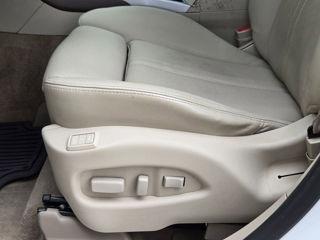 Used 2012 Cadillac SRX Performance image 26