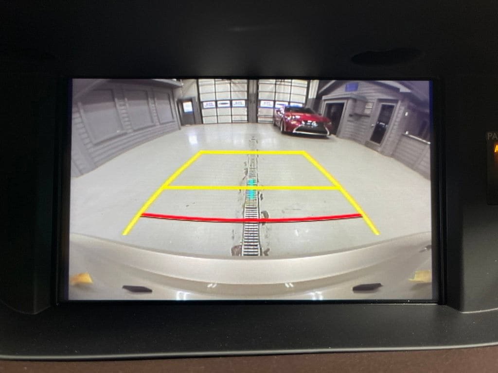 Used 2017 Lexus ES 300h w/ Luxury Package FWD image 28