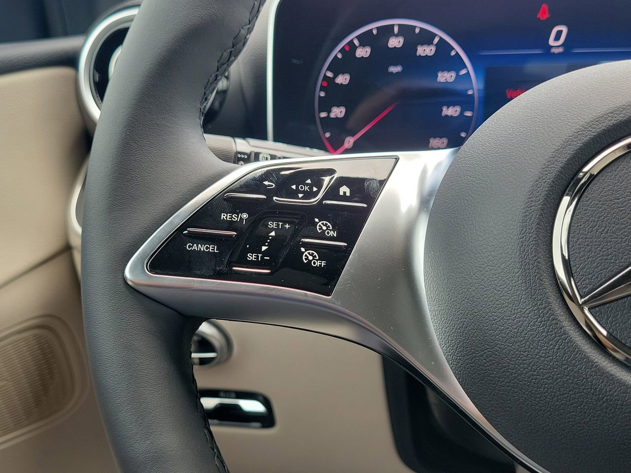 New 2026 Mercedes-Benz GLC 300 image 29
