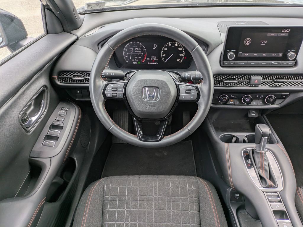 Used 2025 Honda HR-V Sport image 17