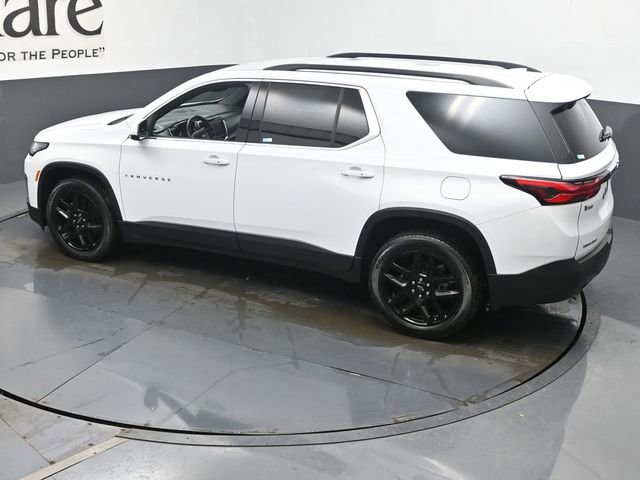 Used 2023 Chevrolet Traverse LT image 42