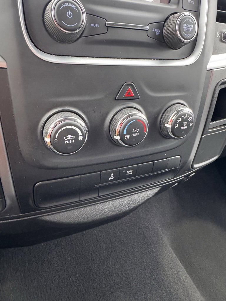 Used 2024 RAM 1500 Classic SLT image 22