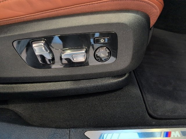 Certified 2023 BMW X6 xDrive40i w/ Executive Package image 27