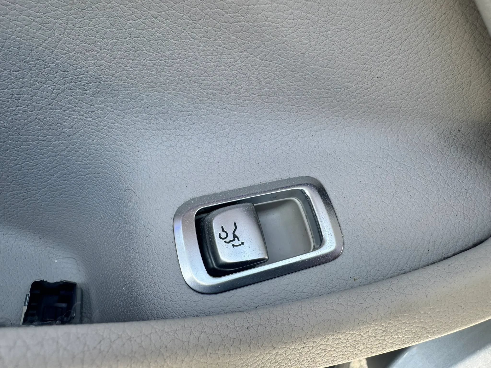 Used 2014 Mercedes-Benz S 550 Sedan image 39