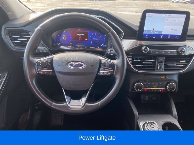 Used 2022 Ford Escape Titanium AWD/4WD image 7