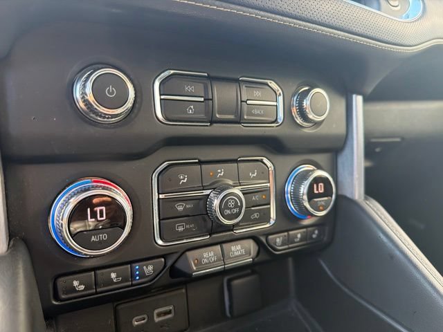 Used 2021 GMC Yukon SLT w/ SLT Luxury Plus Package AWD/4WD image 17