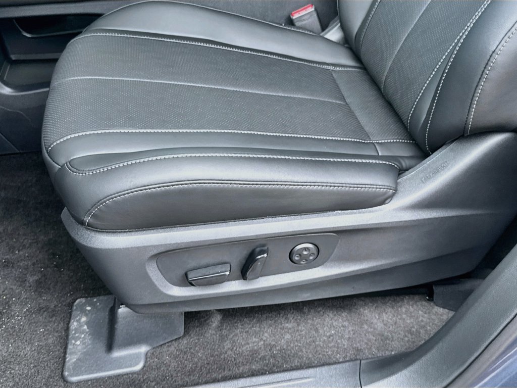 Used 2027 INFINITI QX60 Luxe w/ Cargo Package FWD image 21