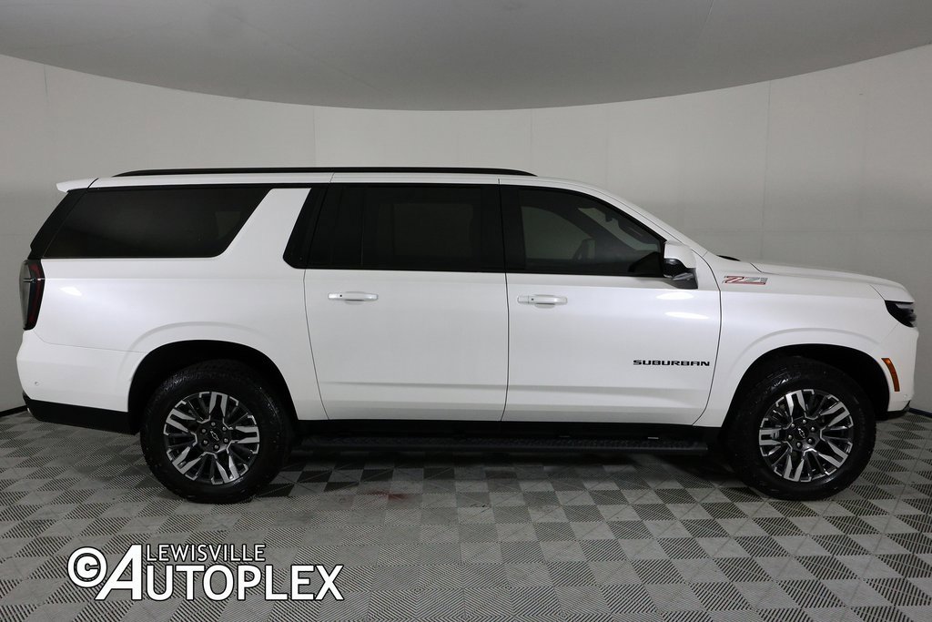 Used 2025 Chevrolet Suburban Z71 w/ Comfort Package image 4