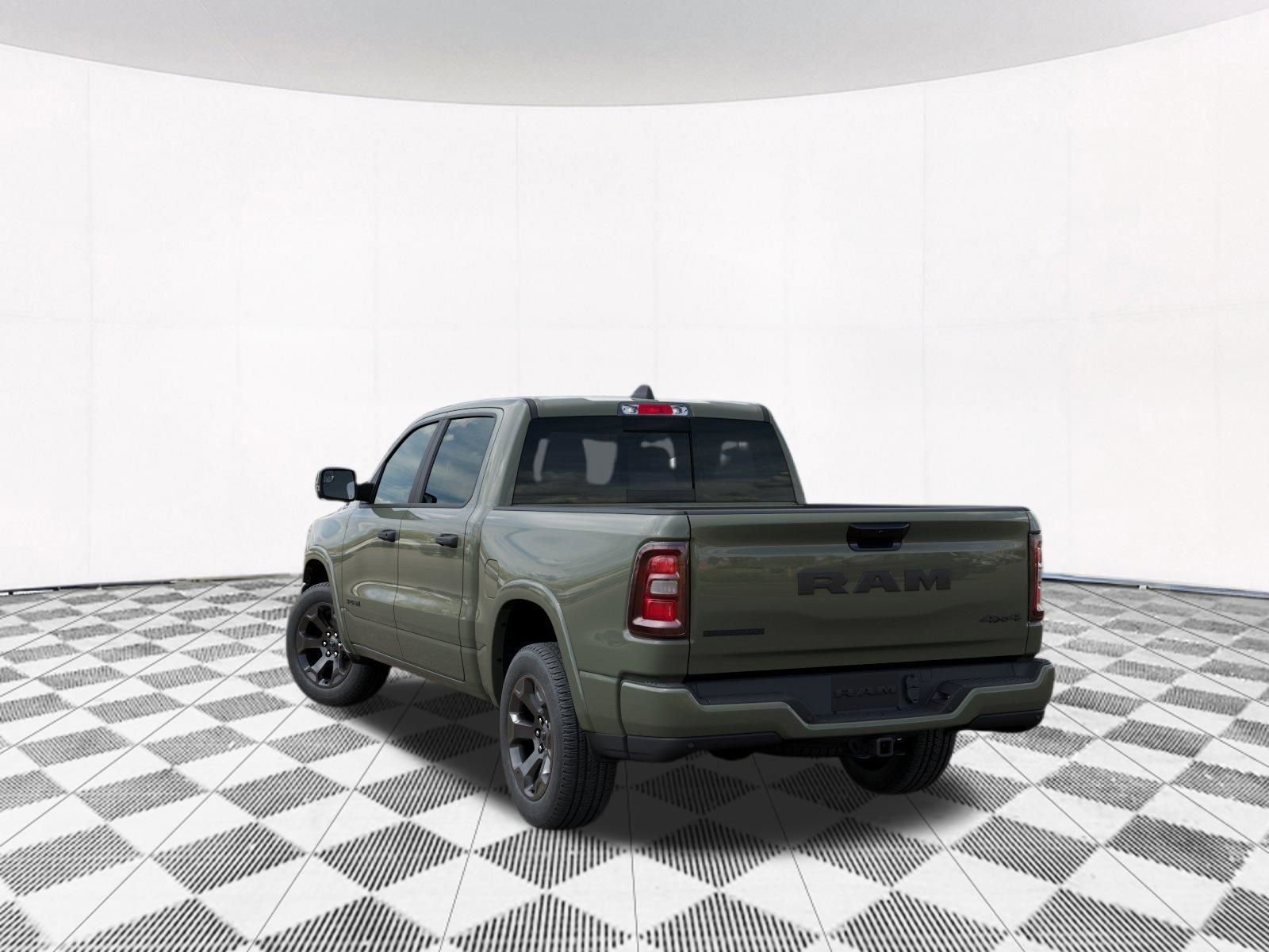 New 2026 RAM 1500 4x4 Crew Cab image 4