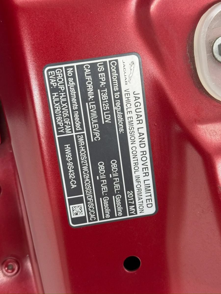 Used 2017 Jaguar F-TYPE R AWD/4WD image 47
