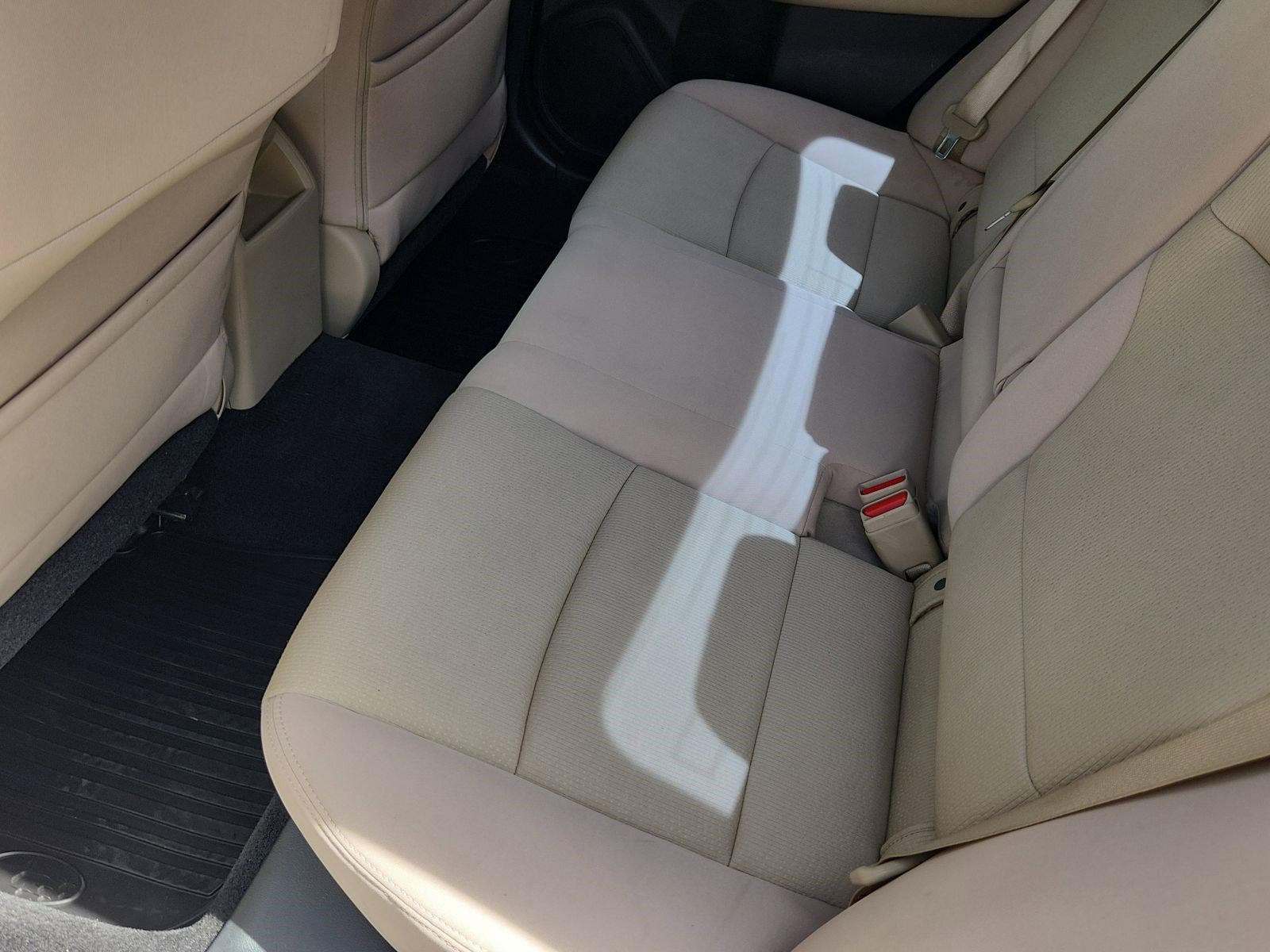 Used 2015 Subaru Legacy 2.5i Premium AWD/4WD image 12