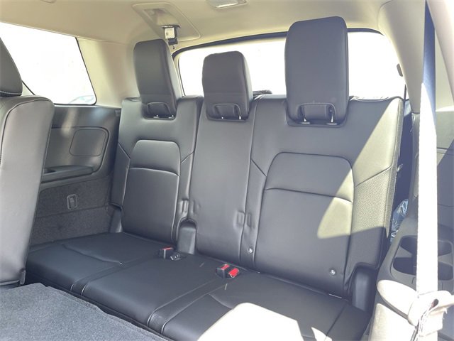 Certified 2025 Nissan Pathfinder SL image 18