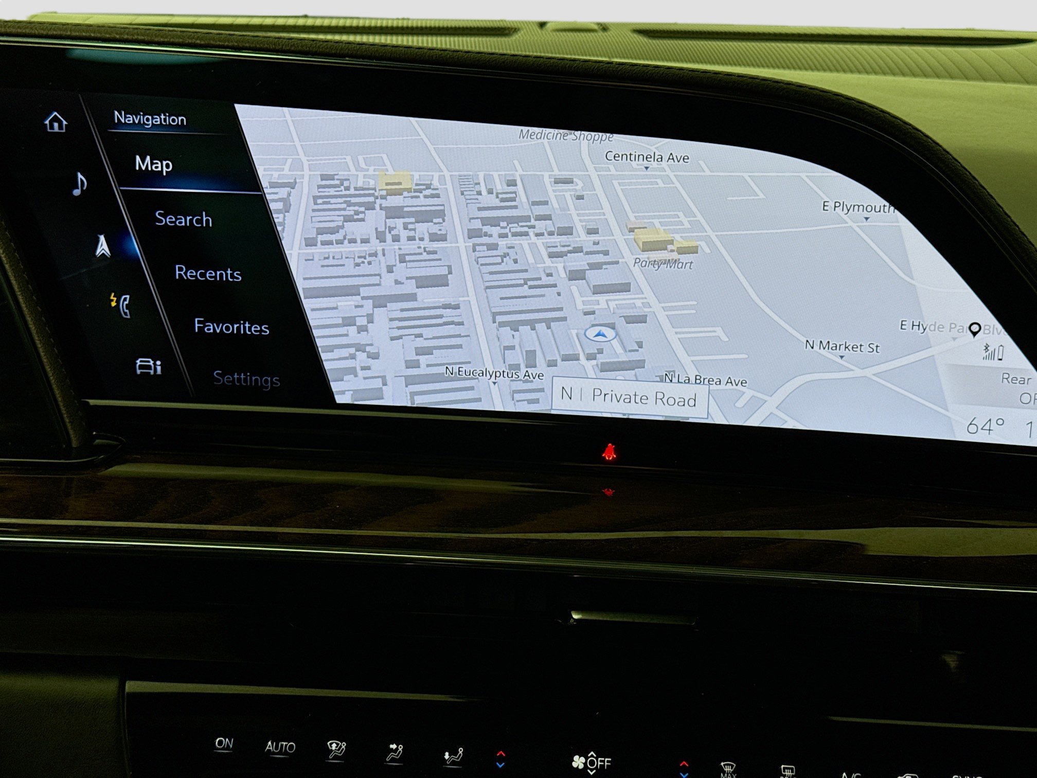 Used 2023 Cadillac Escalade Sport Platinum w/ LPO, ONYX Package AWD/4WD image 13