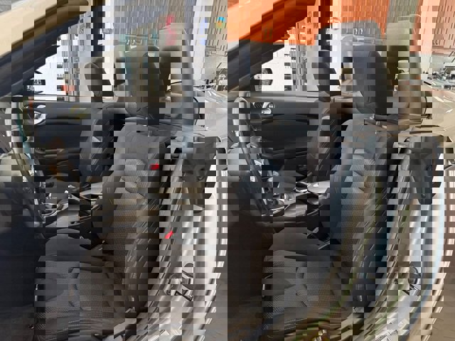 Used 2010 Nissan 370Z Roadster image 4