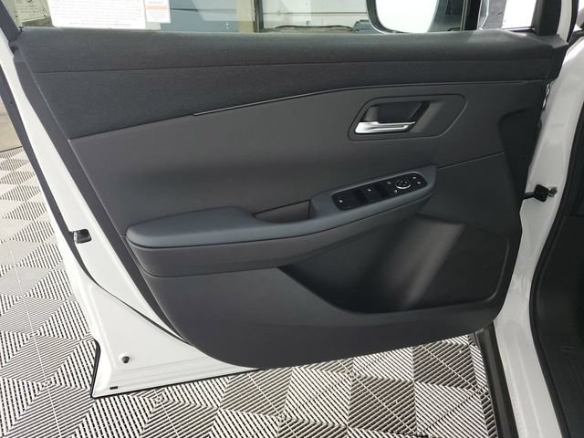 New 2026 Nissan Leaf SV+ w/ Floor Mat Package (SV+) FWD image 27