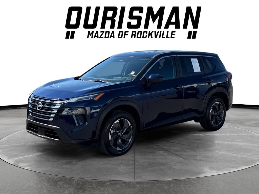 Used 2024 Nissan Rogue SV FWD image 2