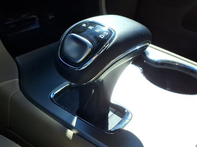 Used 2014 Jeep Grand Cherokee Limited w/ Trailer Tow Group IV image 16