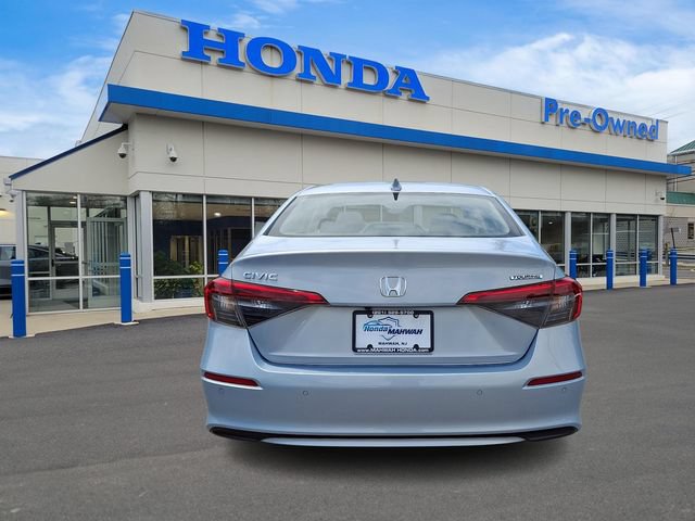 Used 2023 Honda Civic Touring image 5