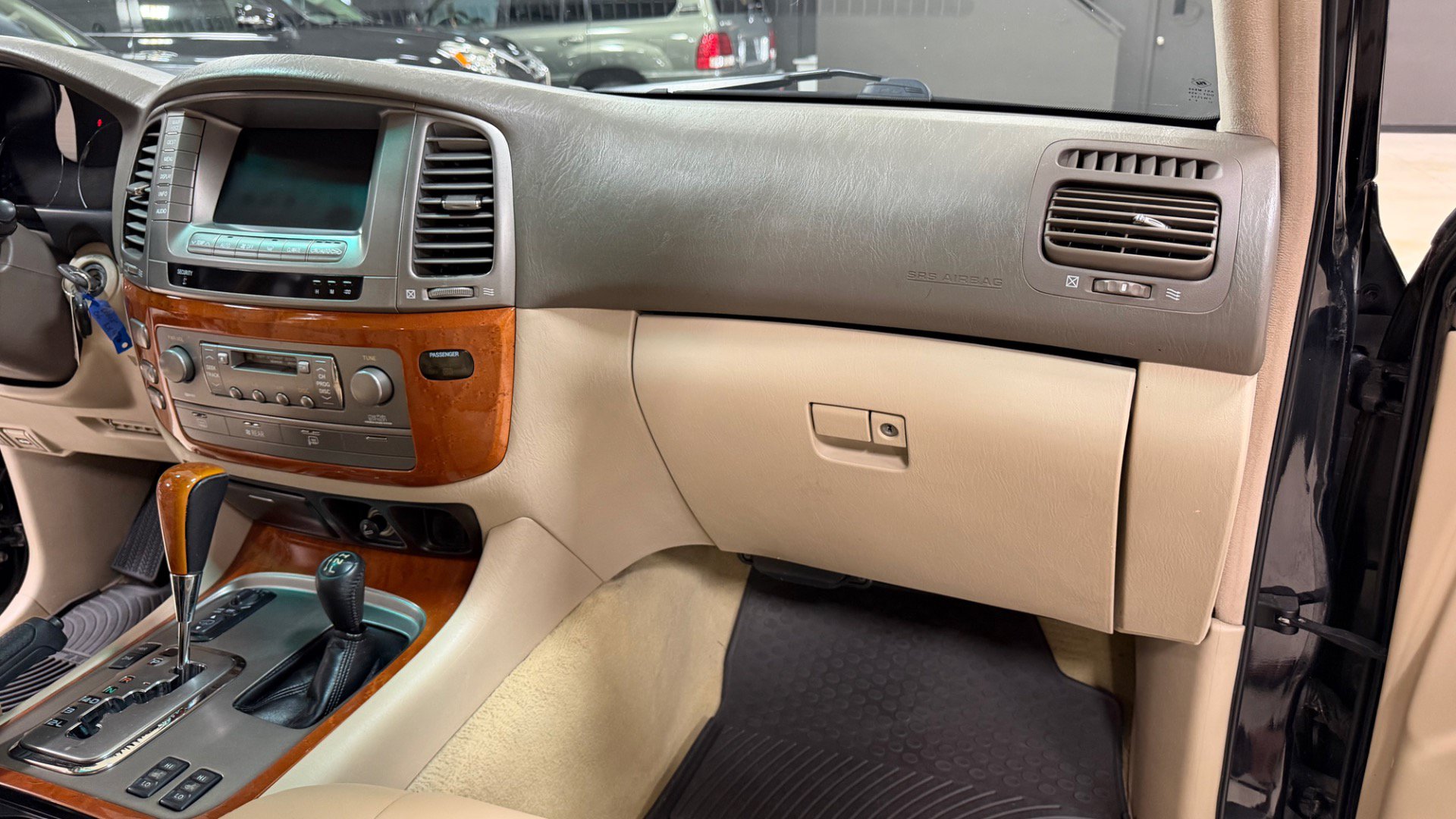 Used 2006 Lexus LX 470 4WD image 20