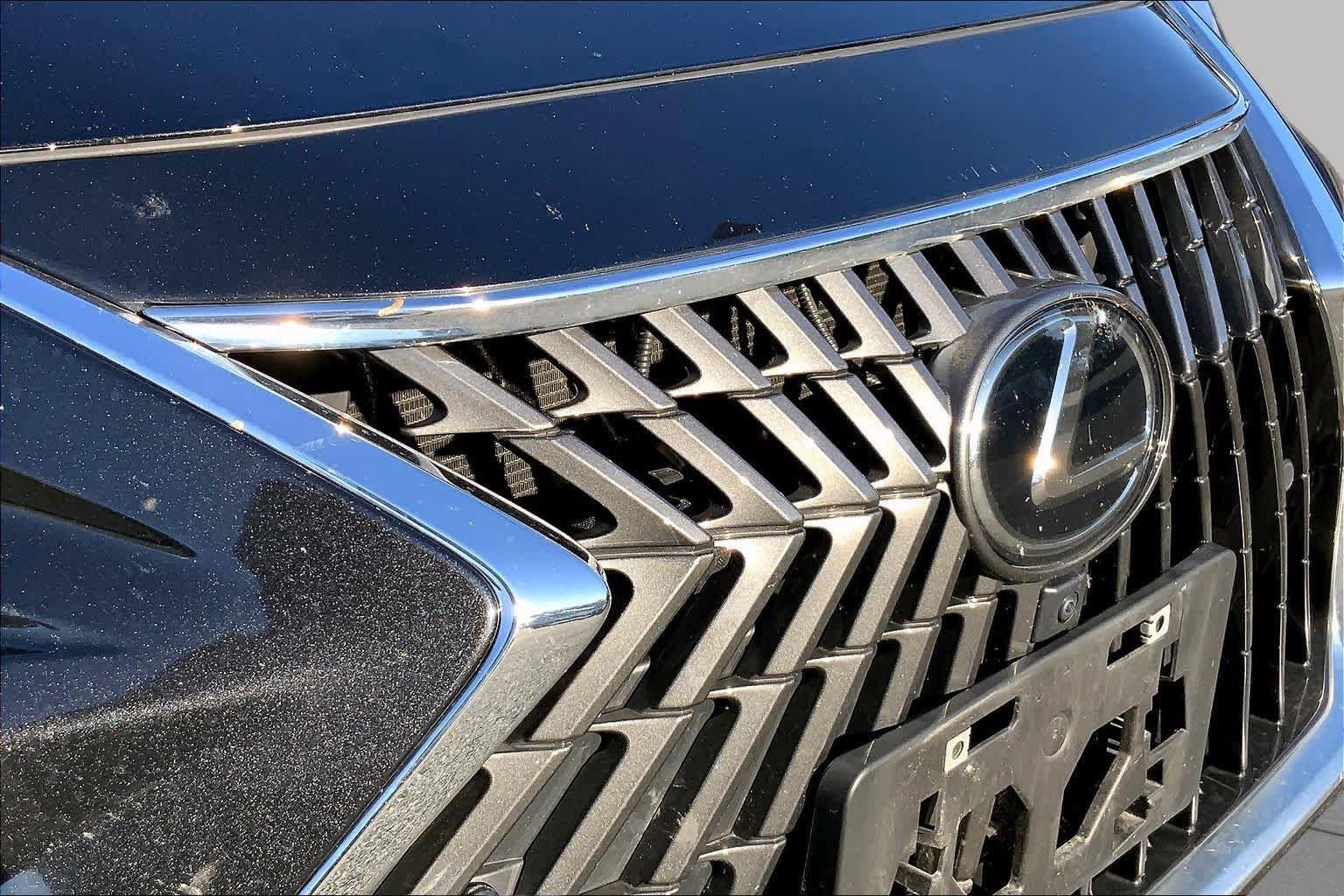 Used 2024 Lexus ES 350 Ultra Luxury w/ Accessory Package (Z2) FWD image 30