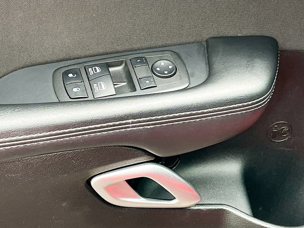 Used 2022 Dodge Challenger R/T Scat Pack RWD image 17