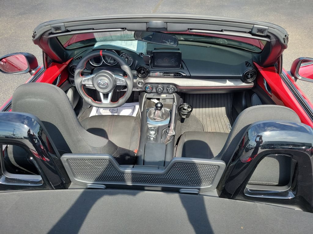 Used 2016 MAZDA MX-5 Miata Club RWD image 12