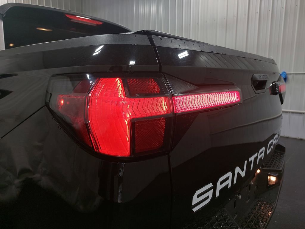 Used 2023 Hyundai Santa Cruz SEL image 32