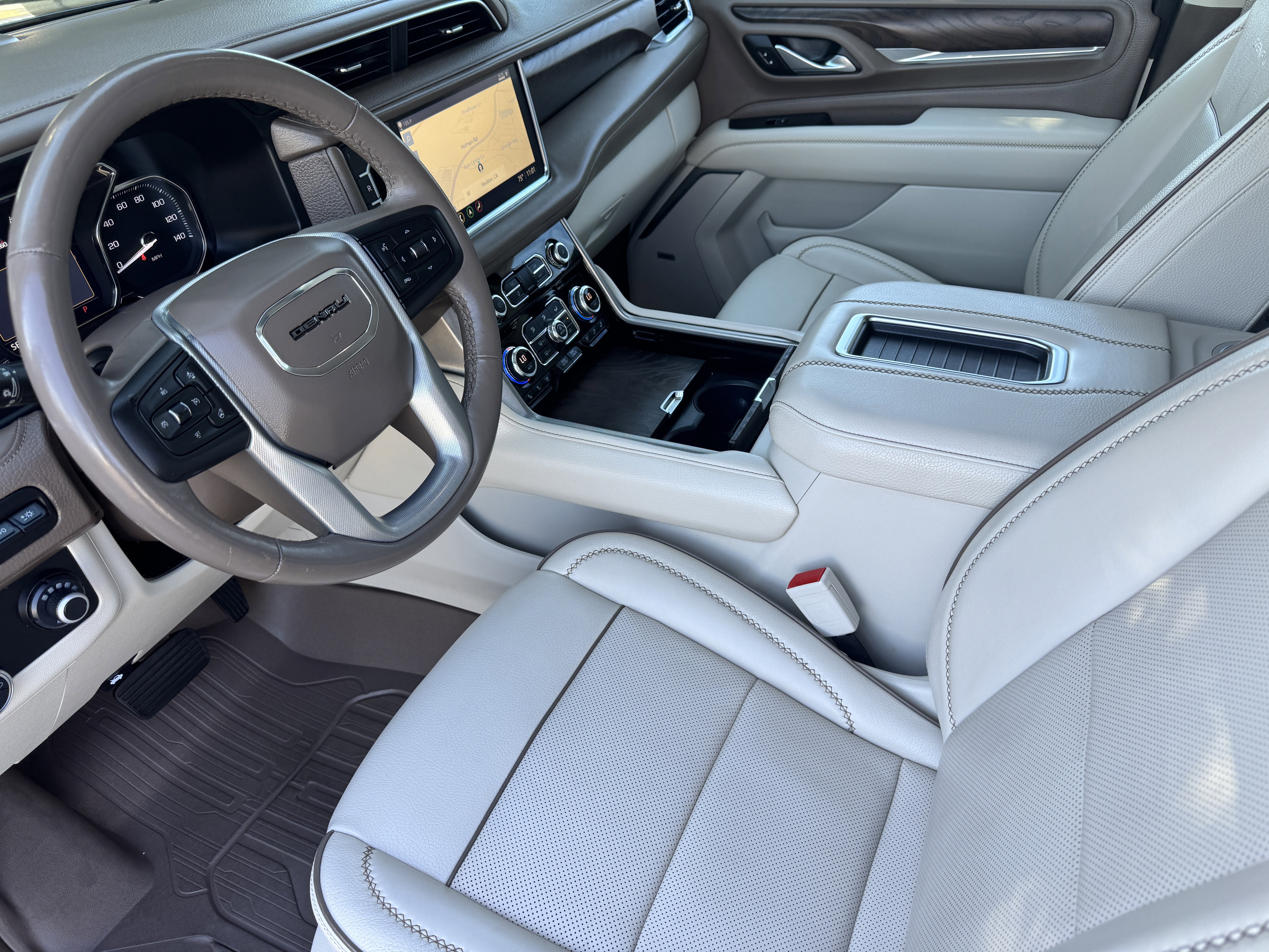 Certified 2021 GMC Yukon Denali image 9