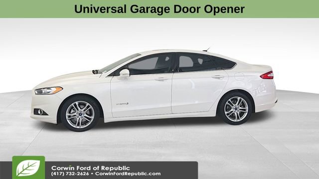 Used 2016 Ford Fusion SE image 4