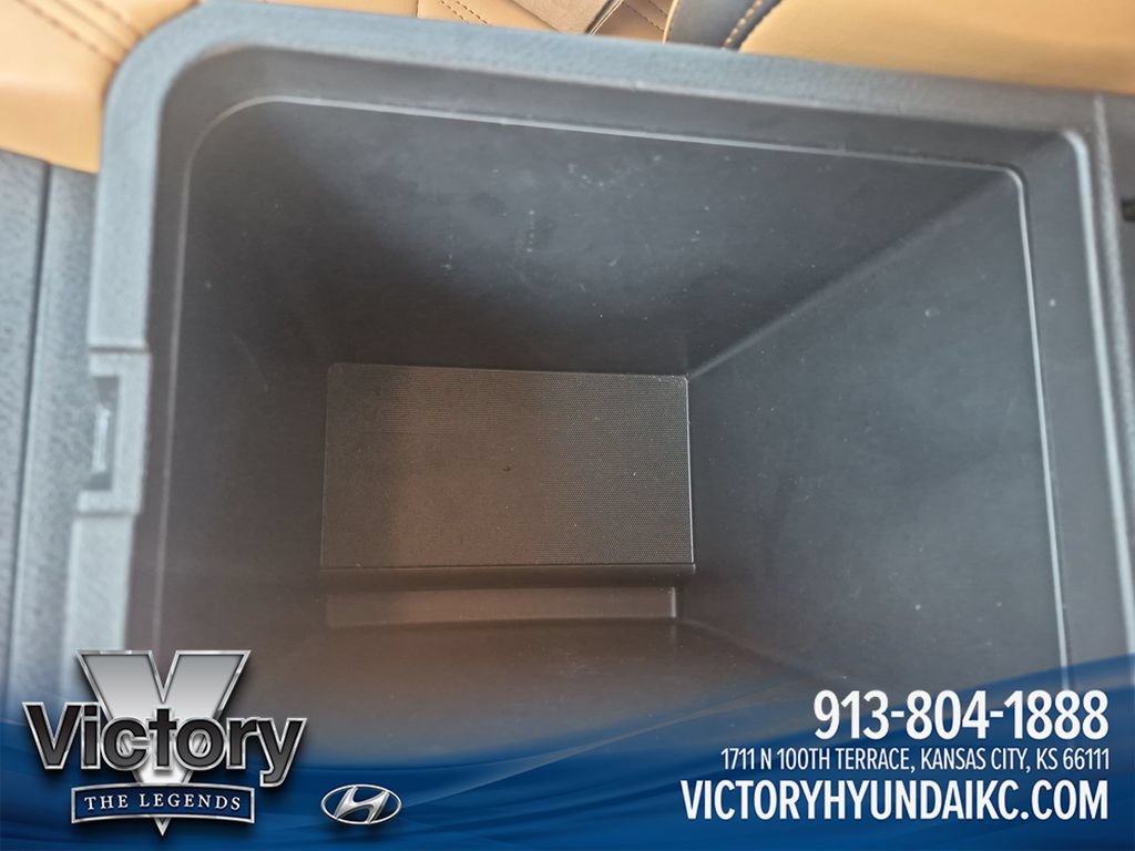 Used 2025 Nissan Sentra SV w/ SV Premium Package FWD image 27