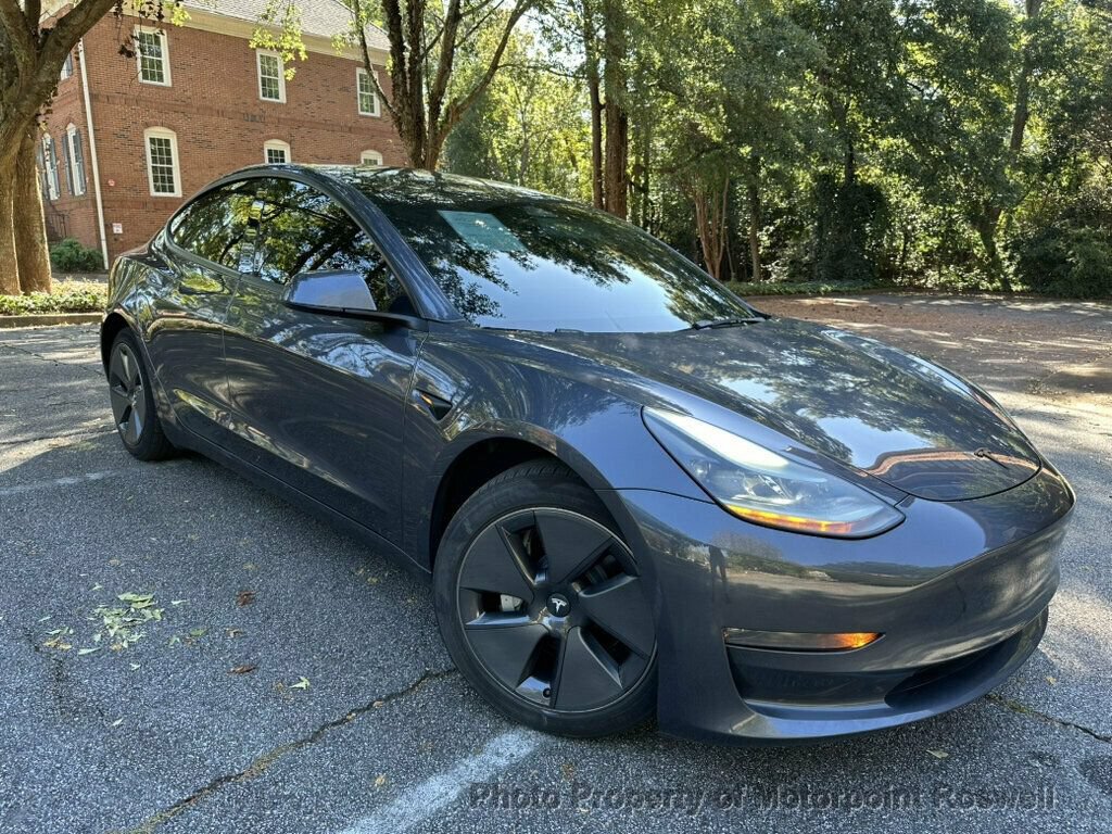 Used 2023 Tesla Model 3 Standard Range RWD image 2