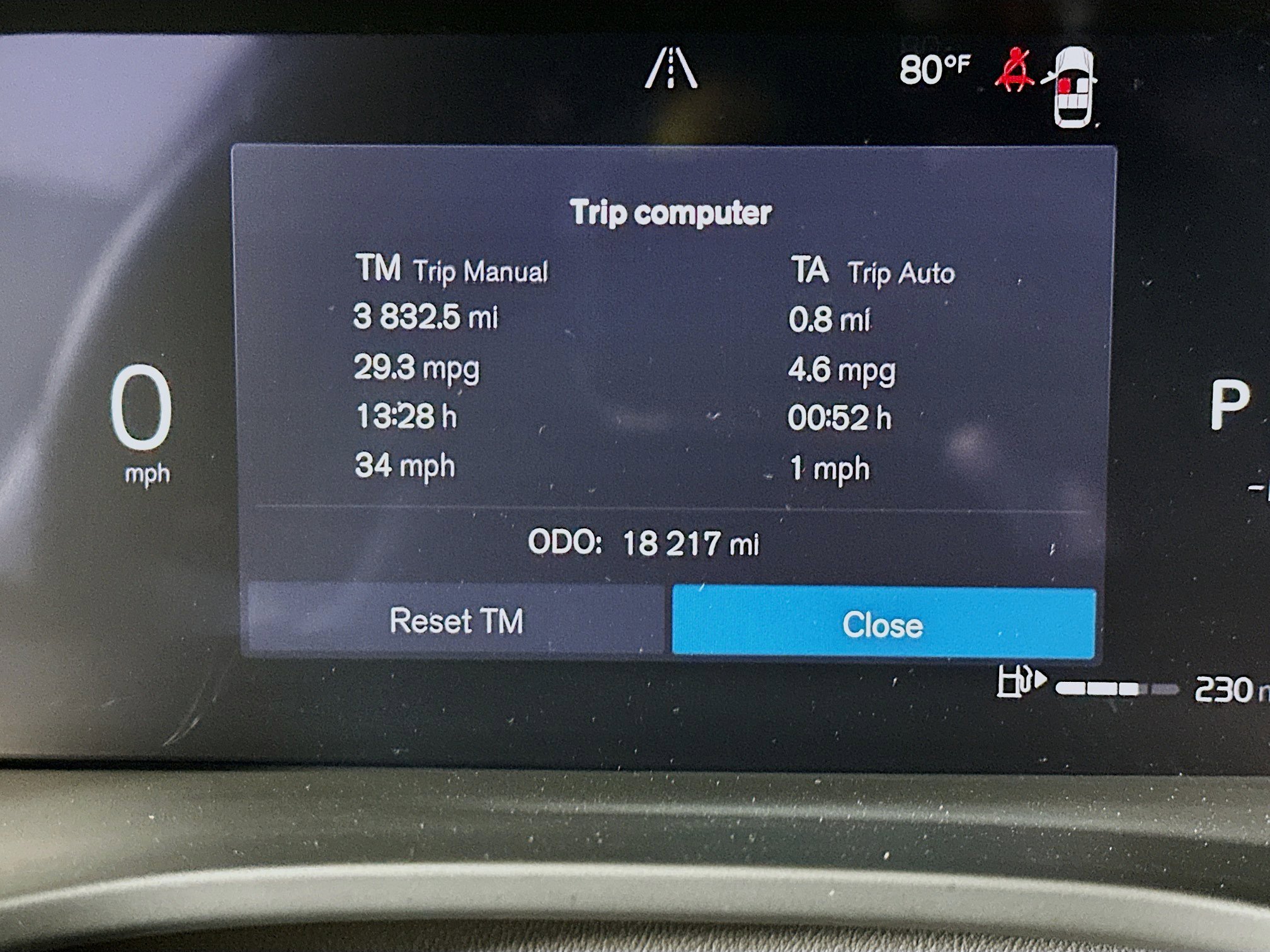 Used 2025 Volvo XC40 B5 Plus image 19