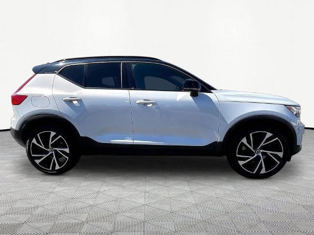 Used 2020 Volvo XC40 T5 R-Design w/ Protection Package Premier AWD/4WD image 8