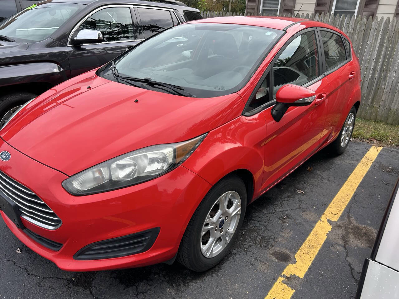 Used 2015 Ford Fiesta SE image 3