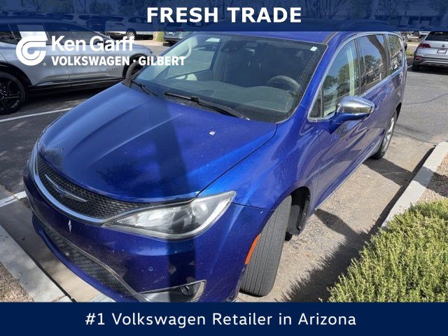 Used 2019 Chrysler Pacifica Limited w/ Advanced Safetytec Group