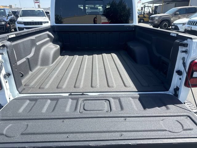 Used 2022 Jeep Gladiator Rubicon w/ LED Lighting Group AWD/4WD image 30